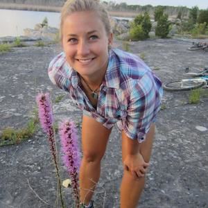 Meet your Posher, Lana